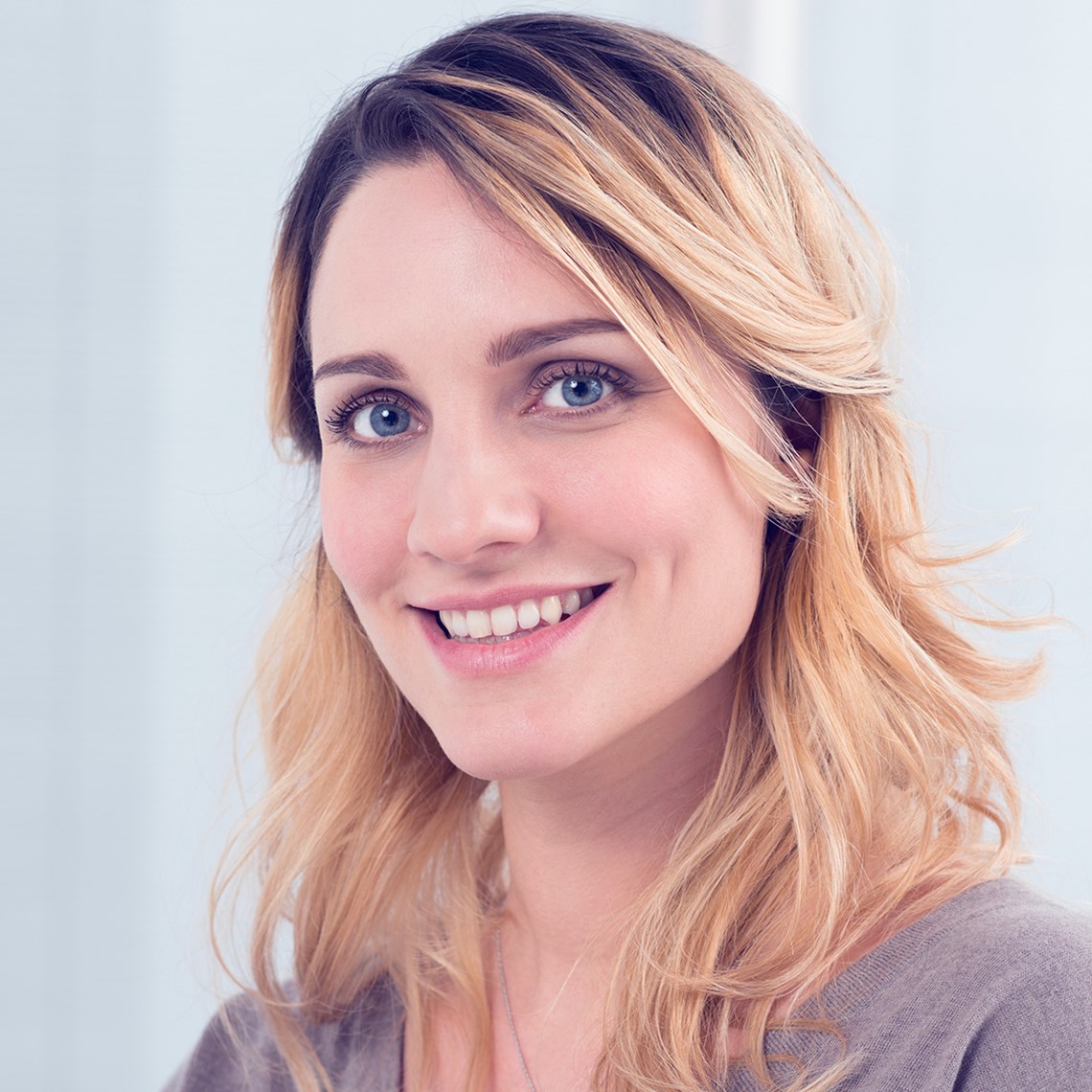„Ich dachte immer, dass Calgon dazu dient, die Maschine vor Störungen zu schützen. Aber seit ich es verwende, ist mir klar, dass es bei weitem mehr als das macht!“ » - Pascale -